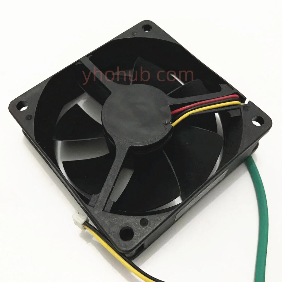 

SUNON KDE1207PKV1 MS.B3001.AF.GN DC 12V 2.0W 70x70x20mm 3-Wire Server Cooling Fan