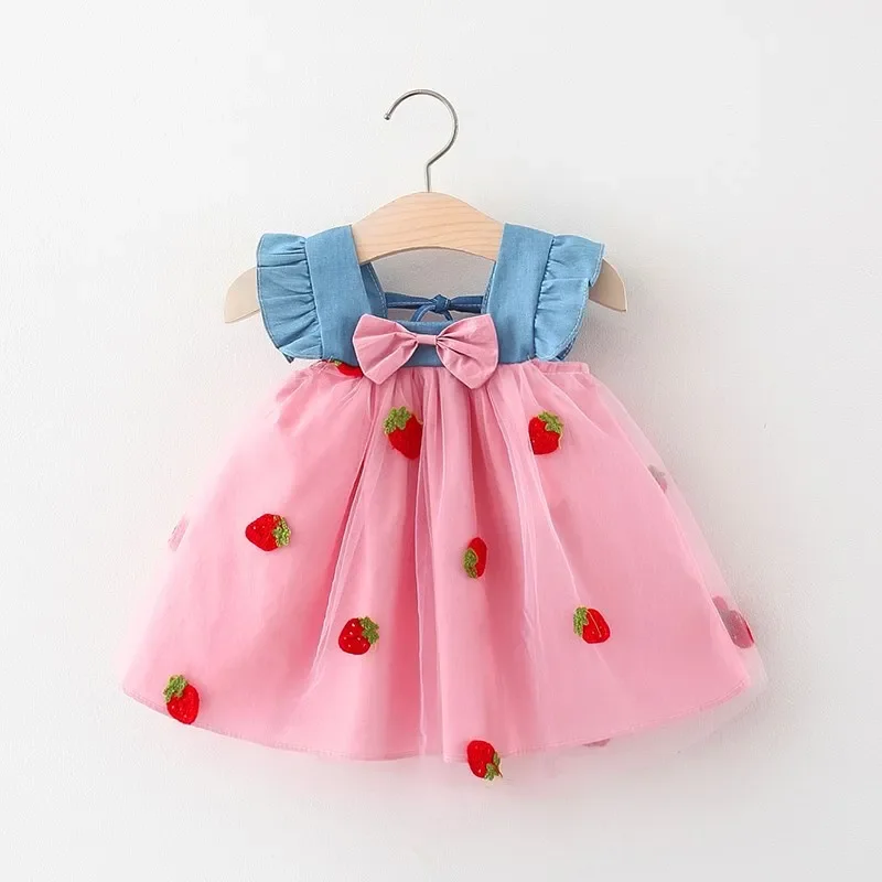 Girls' New Summer Children's Wear Strawberry Embroidered Mesh Spliced Denim Flying Sleeves Tank Top Skirt Foreign Trade Dress