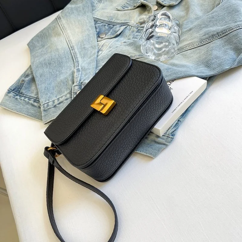 

Высококачественная женская сумка через плечо из тонкой кожи. Высококачественная прочная просторная мягкая повседневная сумка в современном стиле. ​