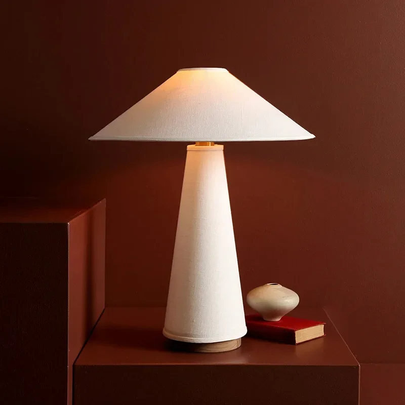 

SANDYHA French Fabric Desk Lamp for Bedroom Bedside Lamp Living Room Study Lighting Fixture Mushroom Shaped Design Home Decor