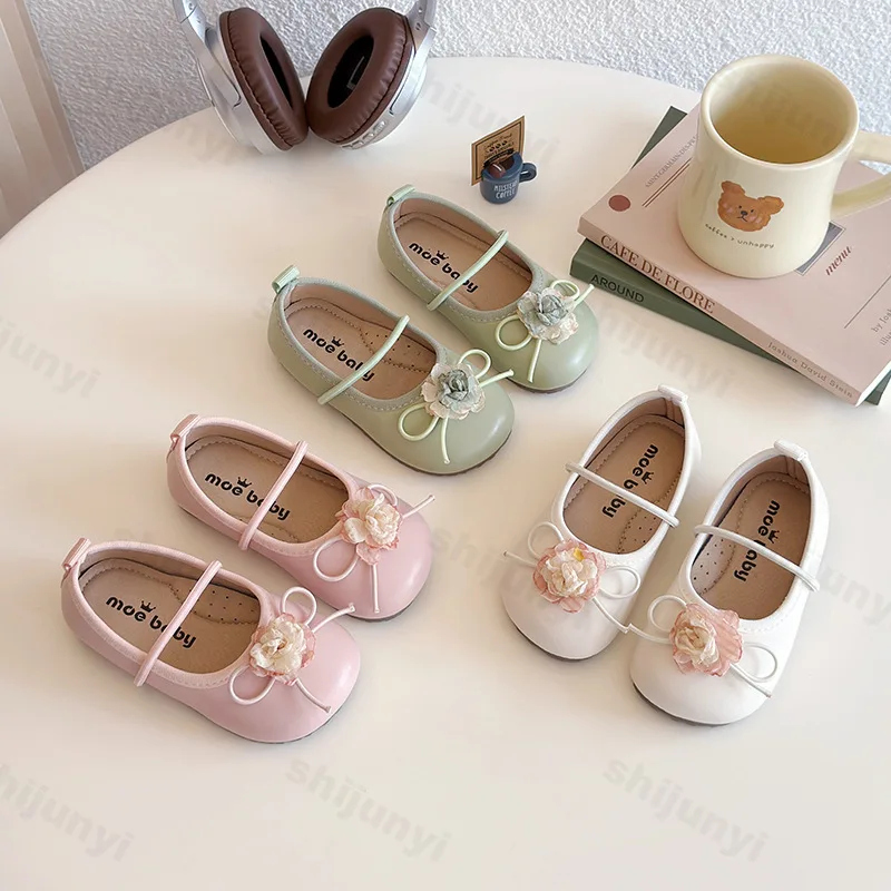 

Girl's Sweet Flower Designed Casual Flat Single Shoes 2025 Autumn New Childrens' Soft Soled Shallow Mouth Slip on Princess Shoes