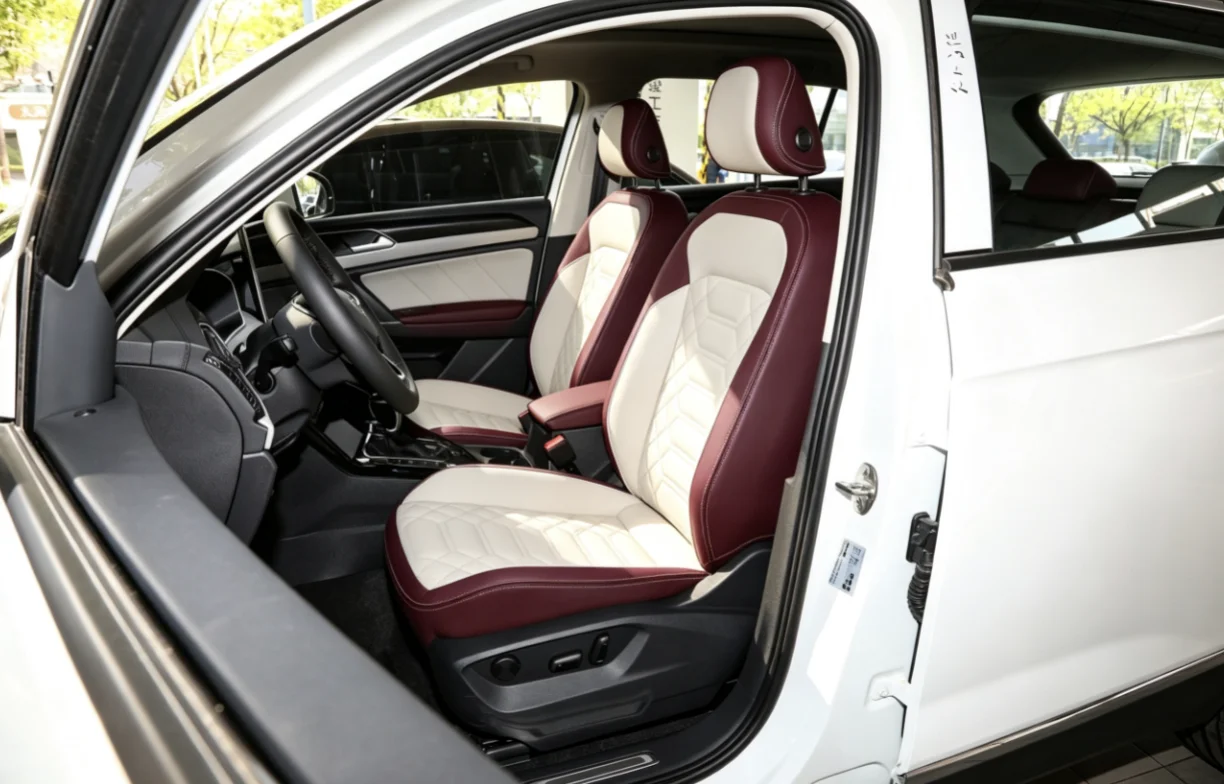 Für Volkswagen Tayron 2020~2023 Maßgefertigte Autositzbezüge Luxuriöses Nappaleder 100% Passgenau Innenraumzubehör 360 ° Vollständige Abdeckung – Detail 10