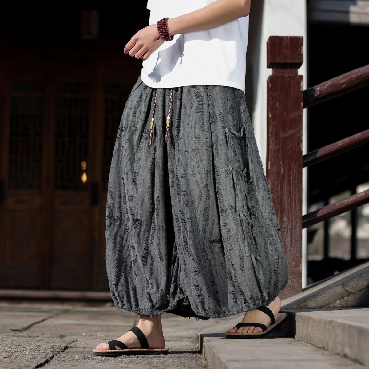 Male Beggar Worn Out Dietressed Trendy Bloomers Pants Men Loose Ins Chic Y2K Plus Size 8XL Summer Thin Trousers Daily Pantalons