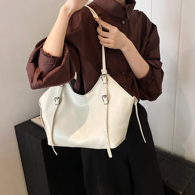 LEFTSIDE Large Pu Leather Shoulder Bags For Women 2024 Winter Y2K Korean Fashion Trend Female Tote Bag Lady Handbags And Purses