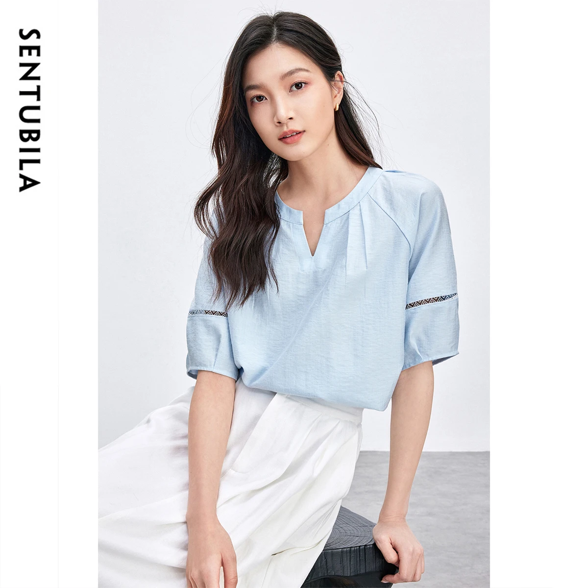 

SENTUBILA Women Blouse Lyocell 2025 Summer Half Sleeve Patchwork Hollow Lace Office Lady Cozy Loose Fit Elegant Shirt 152C59387