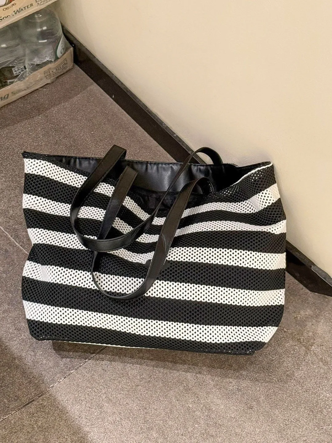 sac-fourre-tout-tisse-raye-noir-et-blanc-pour-femme-grande-capacite-ideal-pour-l'ete-les-trajets-quotidiens-et-les-vacances-a-la-plage-porte-main-ou-epaule