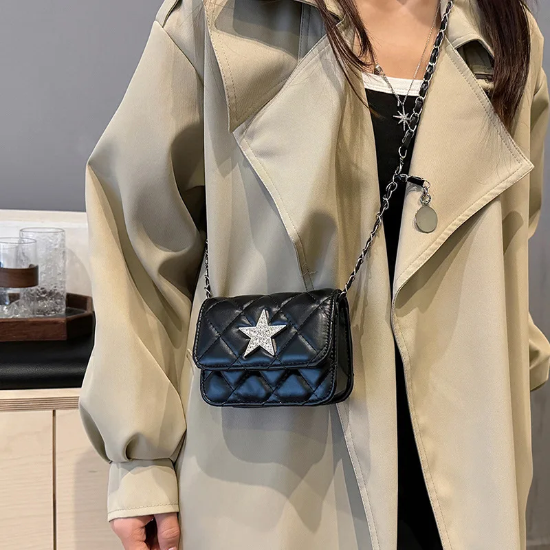 

New 2025 Women's High-Value Girl-Heart Mini Bag - Simple Fashion Small Square, Portable Lipstick Crossbody Shoulder