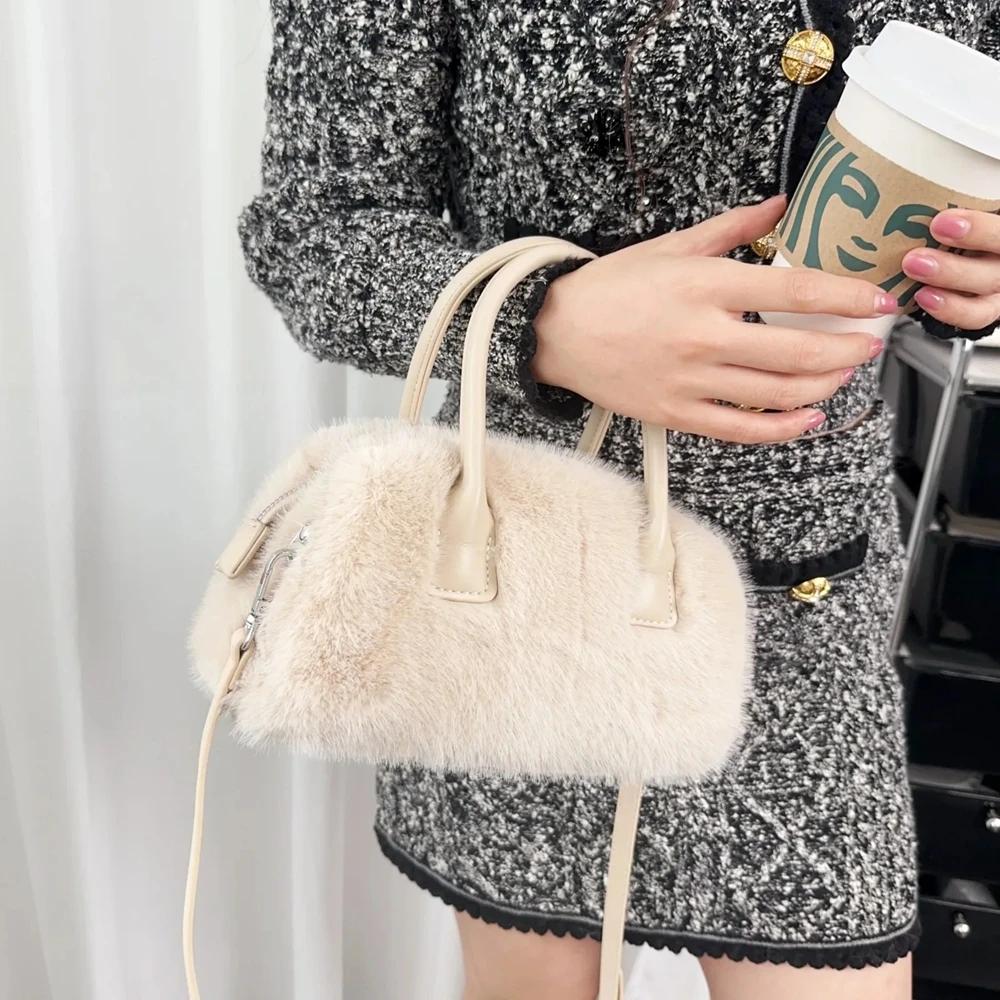 

﻿ Winter New Soft Plush Handbags Fashion Soft Faux Fur Pink White Tote Shoulder Bag Handle Shoulder Bag Furry Fluffy Handbags