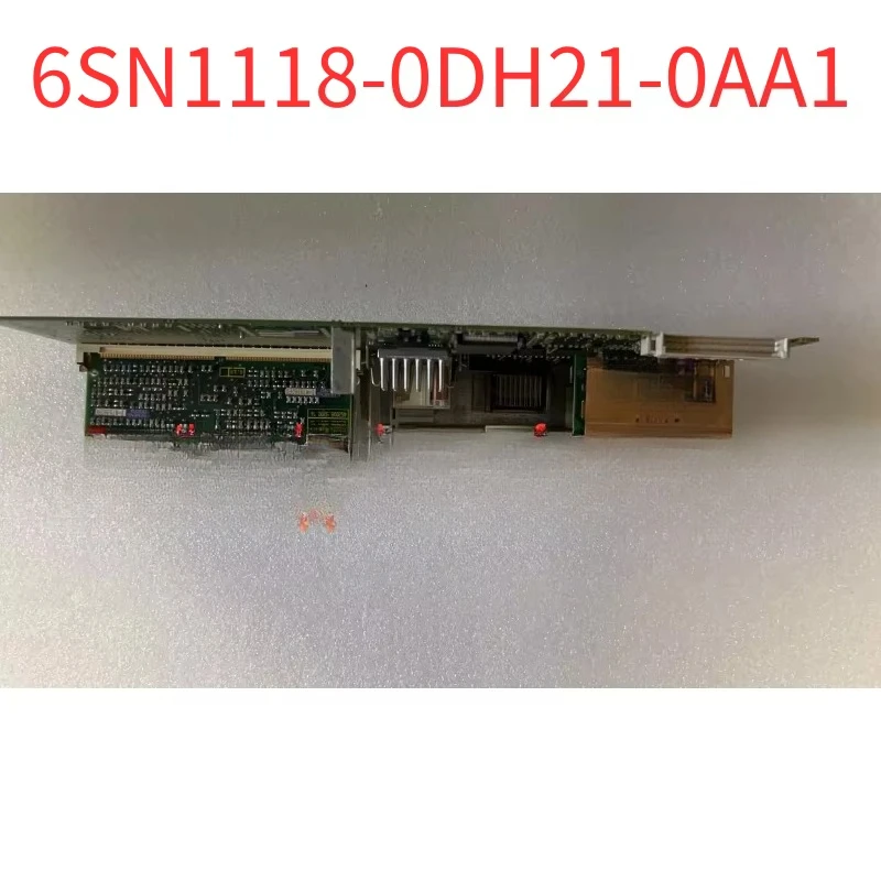 6SN1118-0DH21-0AA1 Used Tested OK  SIMODRIVE 611-D CLOSED-LOOP PLUG-IN PERFORMANCE CONTROL UNIT