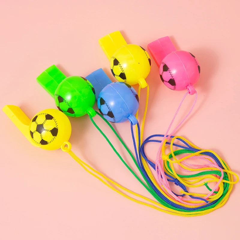 5/10/20 pçs mini apito de plástico de futebol aleatório cor misturada assobios com corda cheerleading árbitro esporte fã apito fornecimento zyf