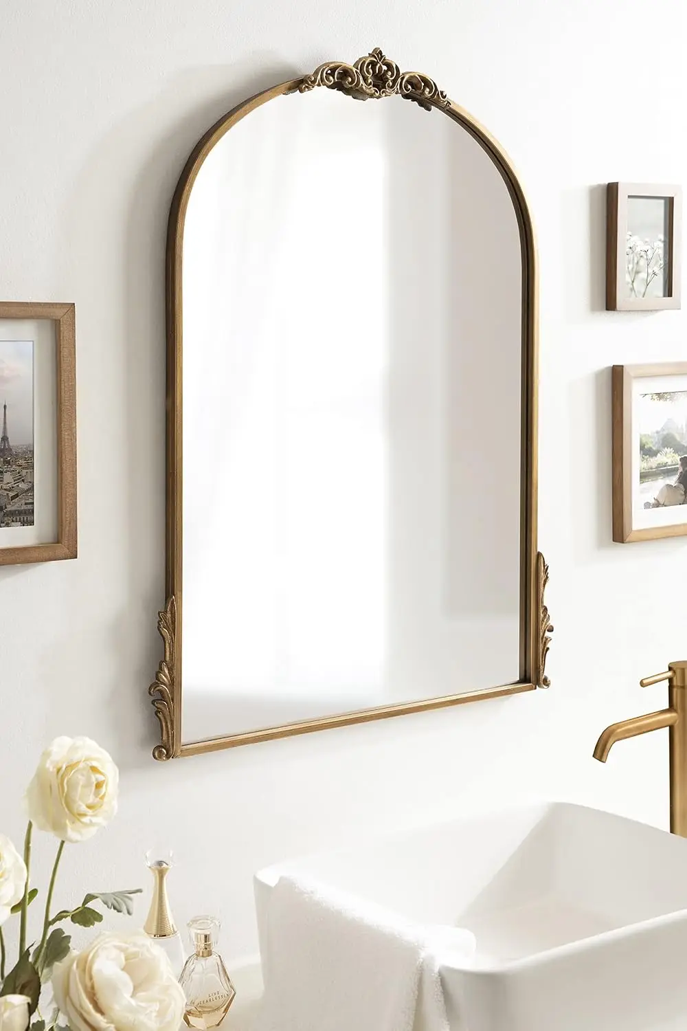Myrcelle Traditional Arched Mirror; 25 x 33; Gold; Decorative Large Arch Mirror with Ornate Garland Detailing Along the Crown an