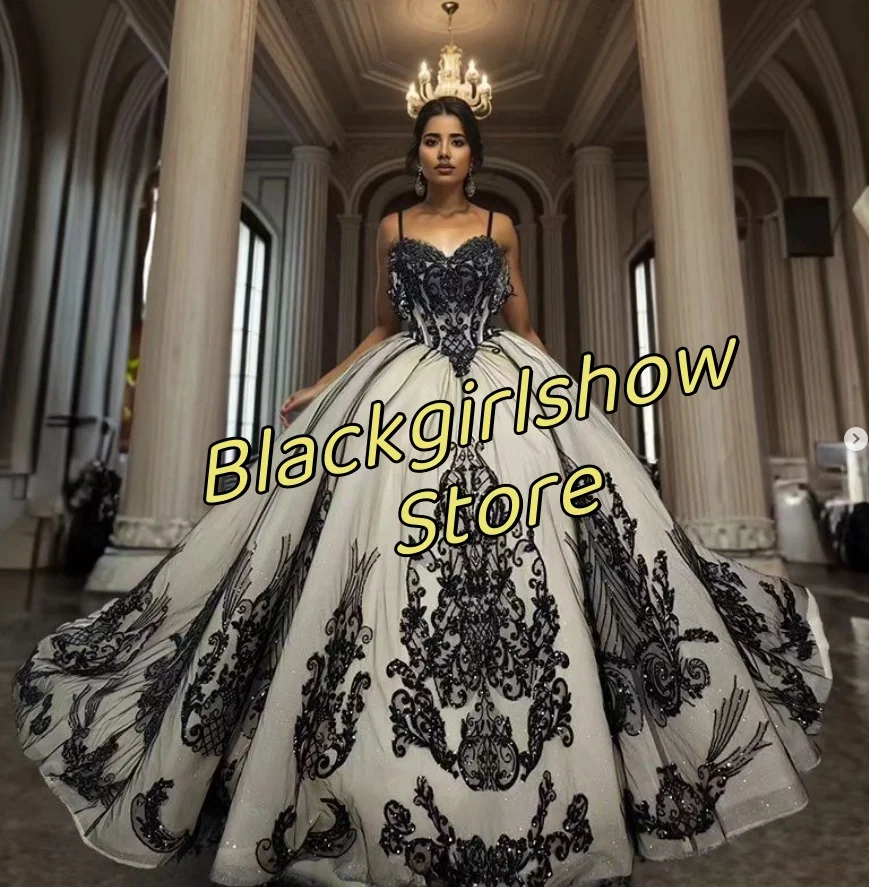 Sparkling Princess Quinceanera Dress 2024 Black and White Embellished Sequins Crystal Beaded 16s Dresses Vestidos Verano Moda