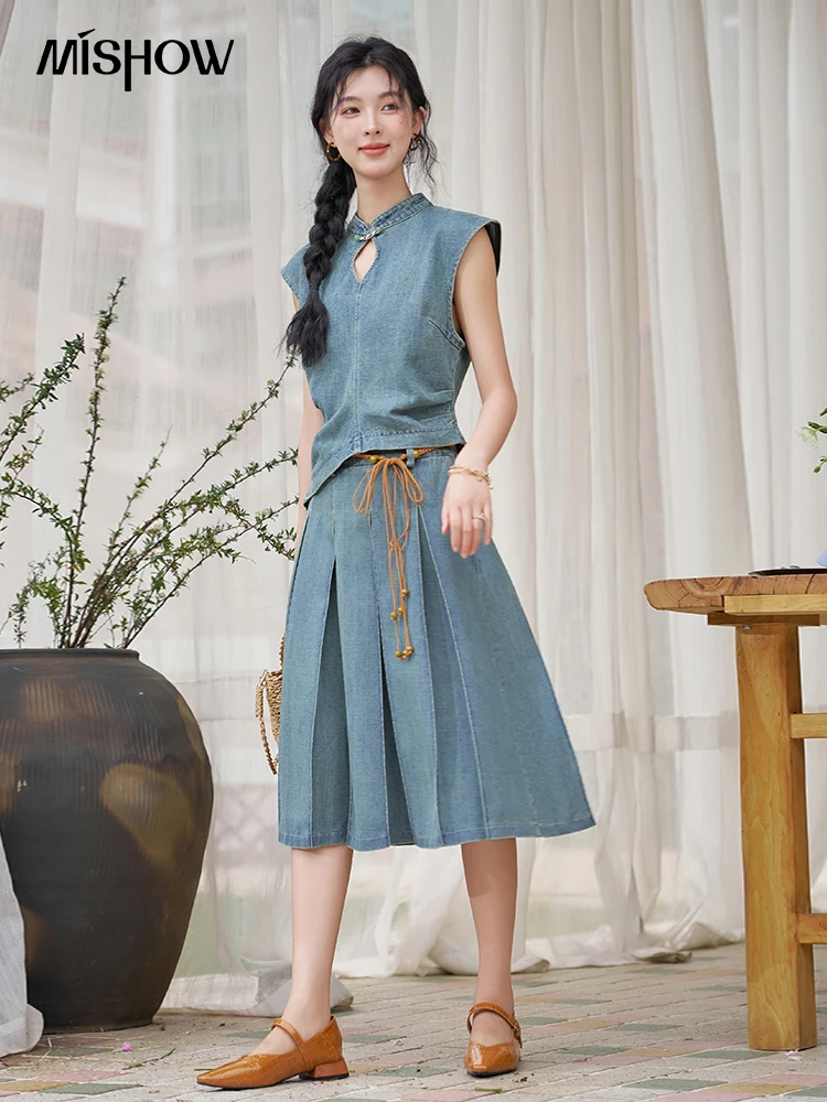 MISHOW Chinese Water Droplet Hollowed Stand Collar Vest Pleated Denim Skirt Separately Summer Retro Denim Collection MXD21X1465