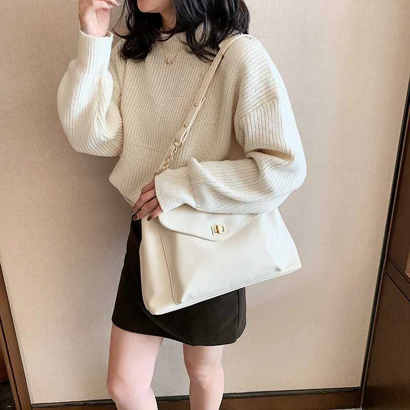 2026 New Women's Large Capacity Commuter Shoulder Bag Vintage High Quality Chain Armpit Bag Handbag Crossbody Bags for Women