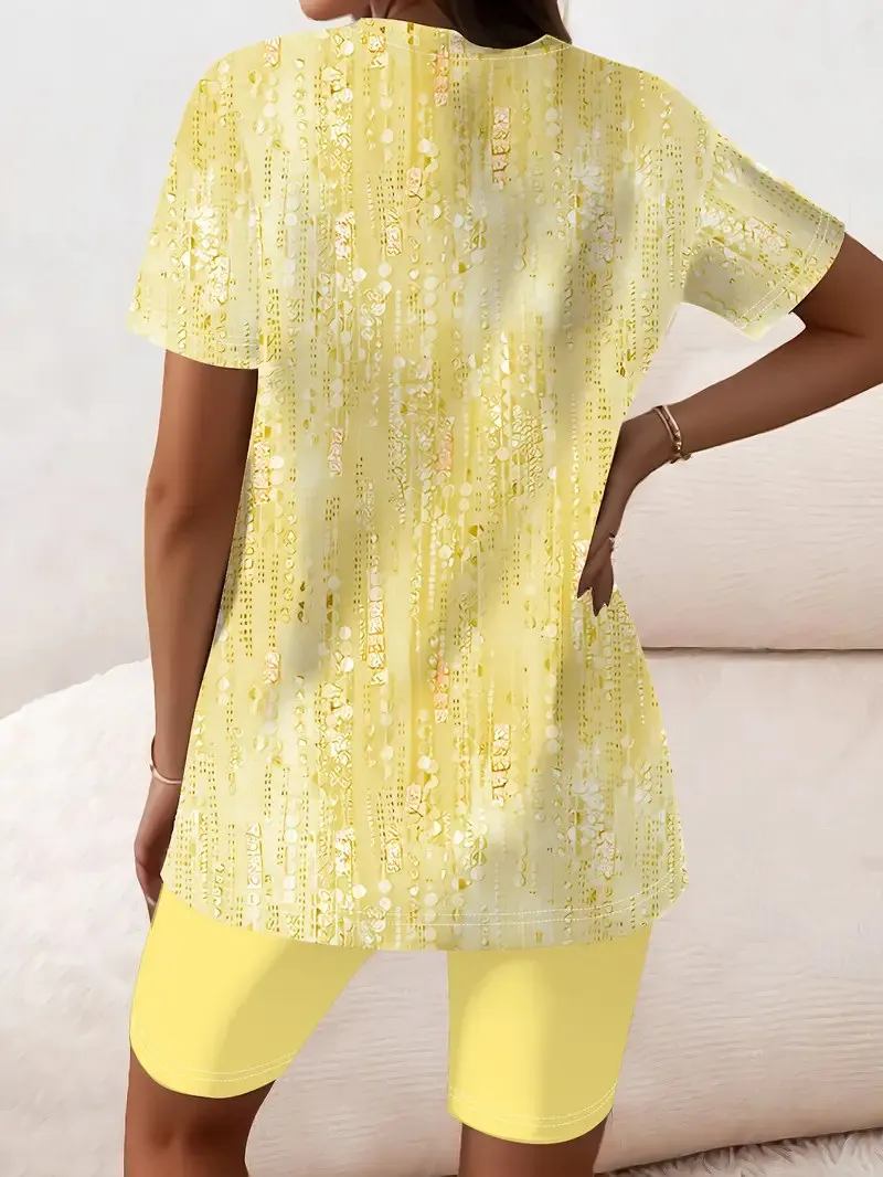 Women's Elegant and Stylish Casual Two-Piece Set, Featuring a Geometric Pattern with a Slit Short-Sleeve T-Shirt and Tight Shorts