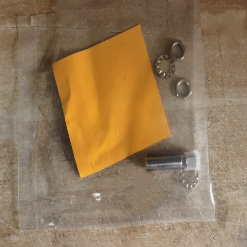 Brand new genuine proximity switch BC10-M30K-VP4X  BC3-S12-AN6X	  BC20-K40SR-VP4X2  BI3-M18-AZ3X/S903  BI3-M12-AD4X