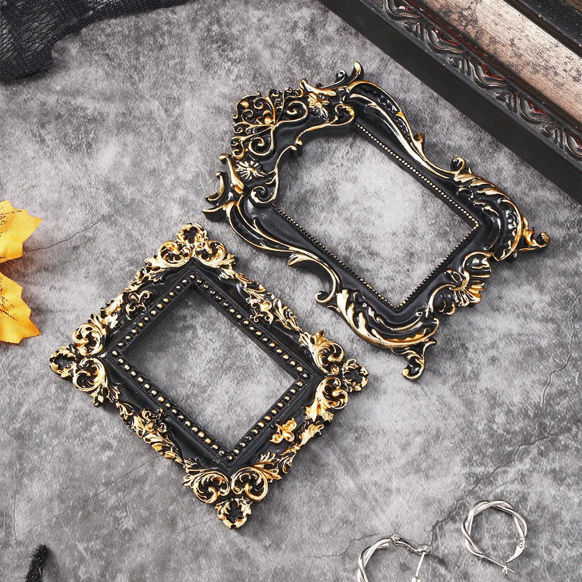 Halloween Decor Resin Material Black Oval Frame