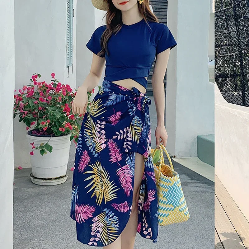 Summer Elegant Fashion Bohemian Ornate Structured Swimsuit Women Round Collar Short Sleeve Long Dress Contrasting Color Bikini