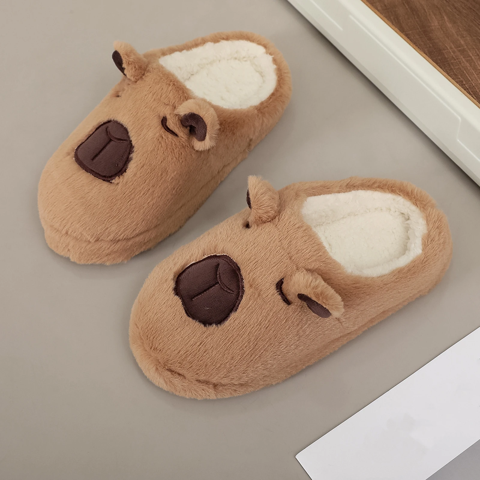 

Capybara Flat Thermal Slippers Anti Slip Comfortable Furry Slippers Thick-Soled Warm Slip-On House Shoes Gift for Friends