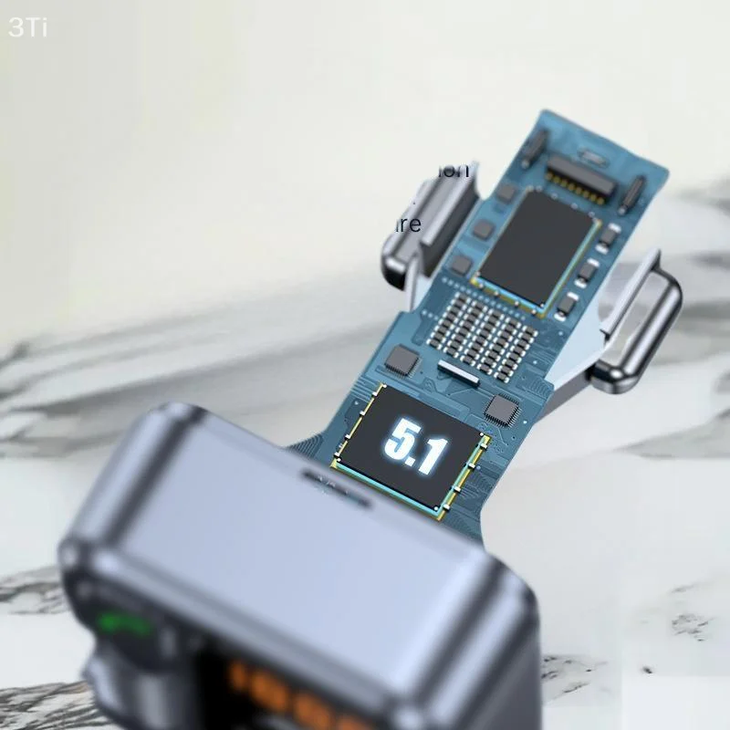 Bluetooth 5.1、ハンズフリーマイク機能、MP3プレーヤーを備えた30W PDスピードチャージャーカーラジオ