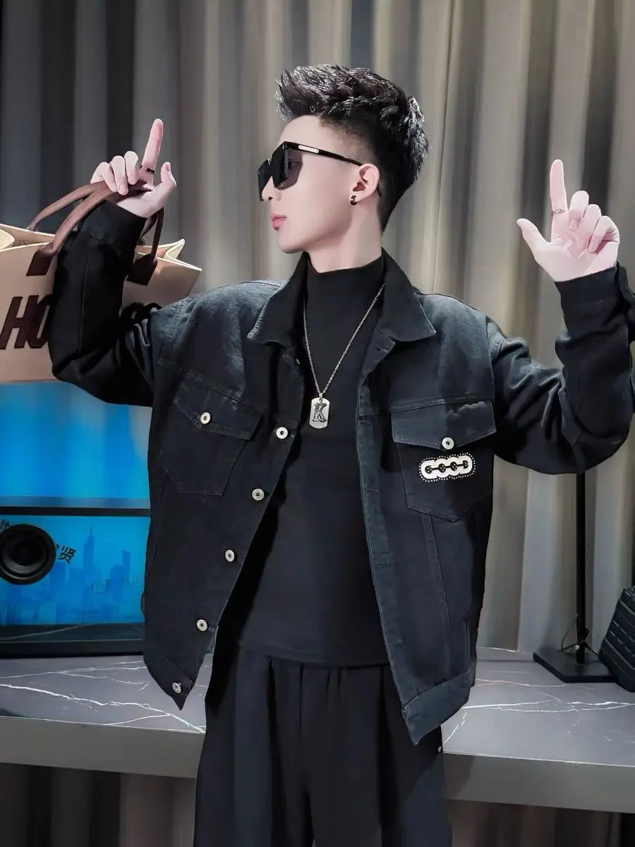 

Retro Sle Men's Denim Jaet with Rhinestone Design Letter Print Stand Collar Windproof Casual Faion ort Coat Jaet