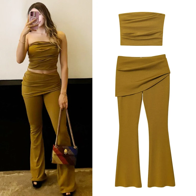 

Женский комплект из двух предметов: желтый однотонный укороченный топ-бандо с открытыми плечами и расклешенные брюки с высокой талией и рюшами. Новинка 2026 года. Повседневные женские наряды.