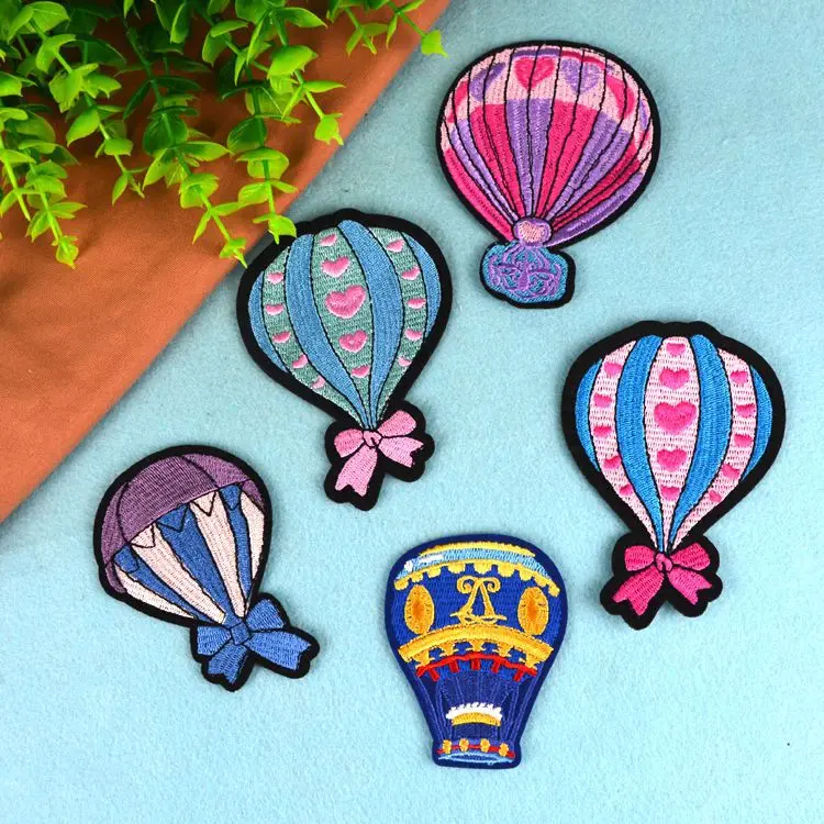 Hot Air Balloon Embroidery Iron on Patches Cartoon Airship Badge Custom Made Cloth Appliques for Children Garments Holes Patch