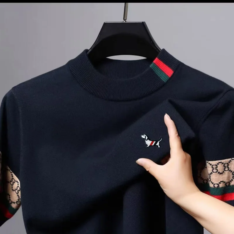 Original Design Men's O-Neck Pullover Sweater Winter New Arrival Dog Print Soft Fleece Lined Thicken Fashion Handsome Men's Wear