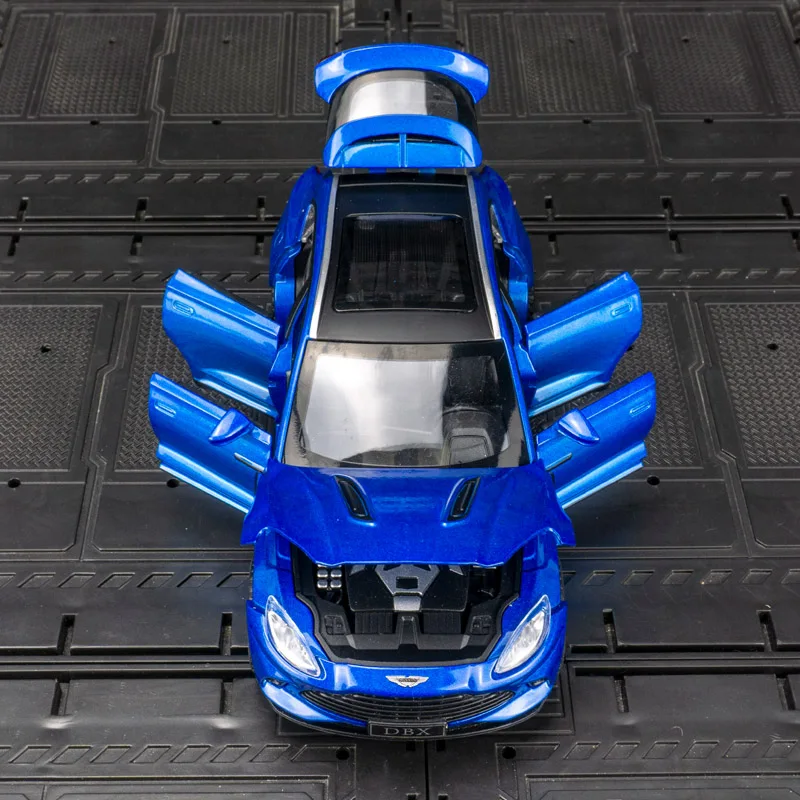 1:32 Aston Martin DBX alloy car model decoration SUV off-road vehicle sound and light children's toy door can be opened