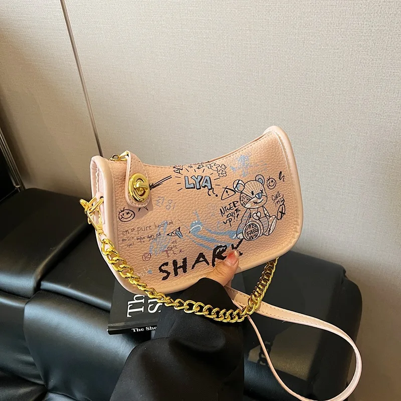 

2025 Trendy Graffiti Bear Bag for Women Cute Mahjong Crossbody Purse Fashionable Shoulder Bag Unique Casual Handbag