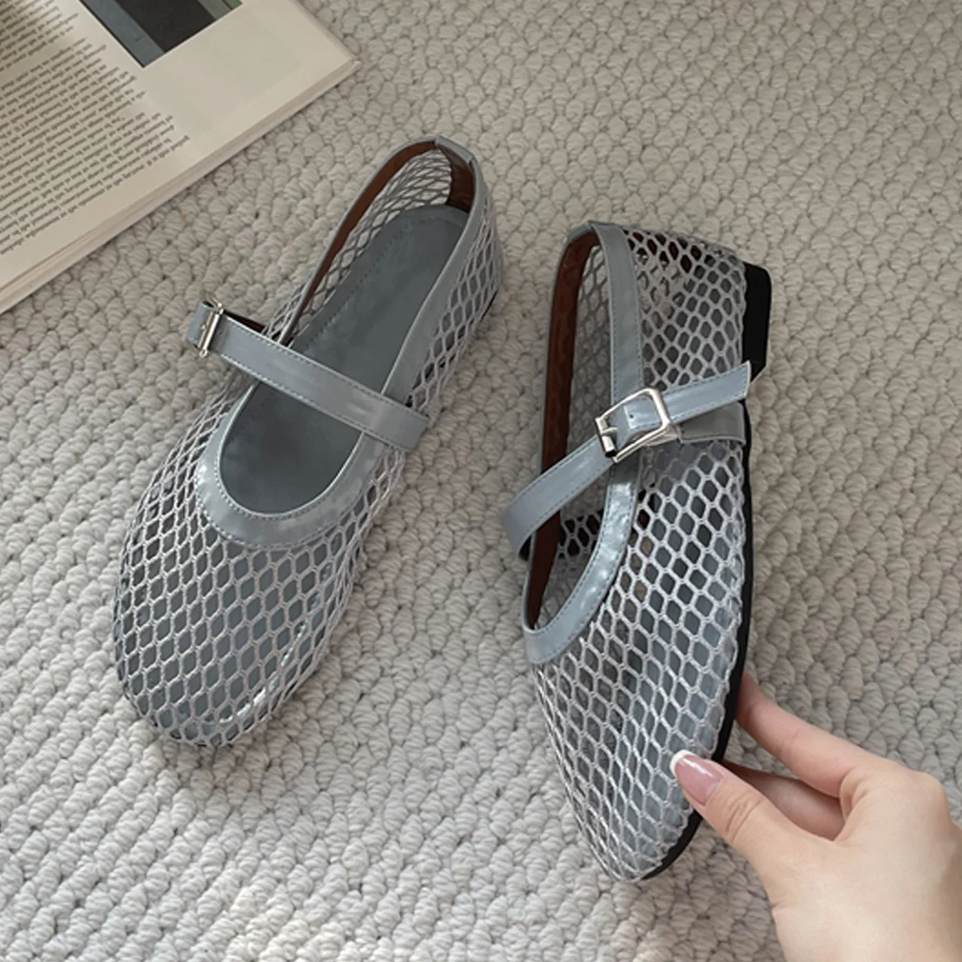 Eilyken Summer Designer Cosy Mesh Heels Women Flat Shoes Fashion Round Toe Buckle Strap Casual Outdoor Dress Sandals