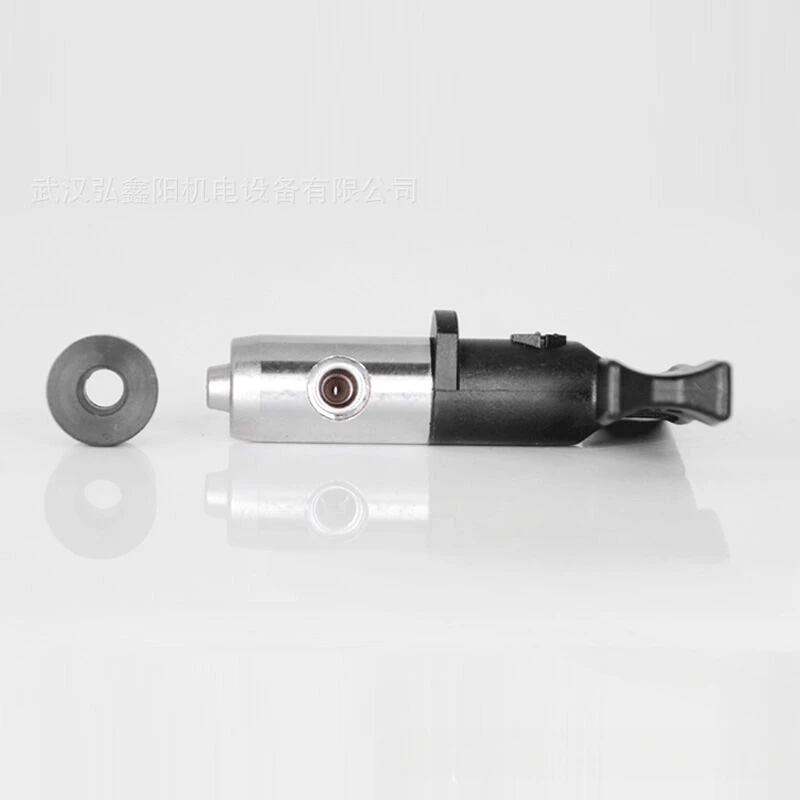 

Airless sprayer black nozzle