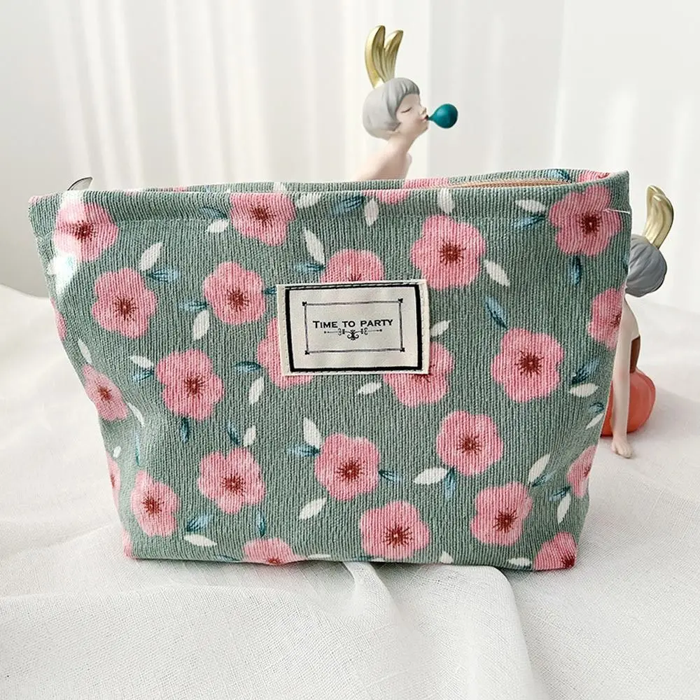 Women Large-capacity Makeup Bag Portable Cute Floral Cosmetic Bag Bathroom Wash Bag Toiletry Organizer Travel Accessories