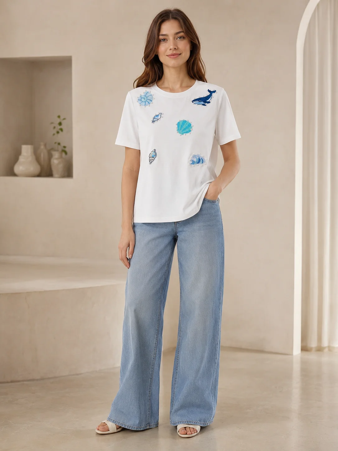 

Beaded Sequins Applique White O-Neck Short Sleeve Ladies Casual Basic T-shirt Tops