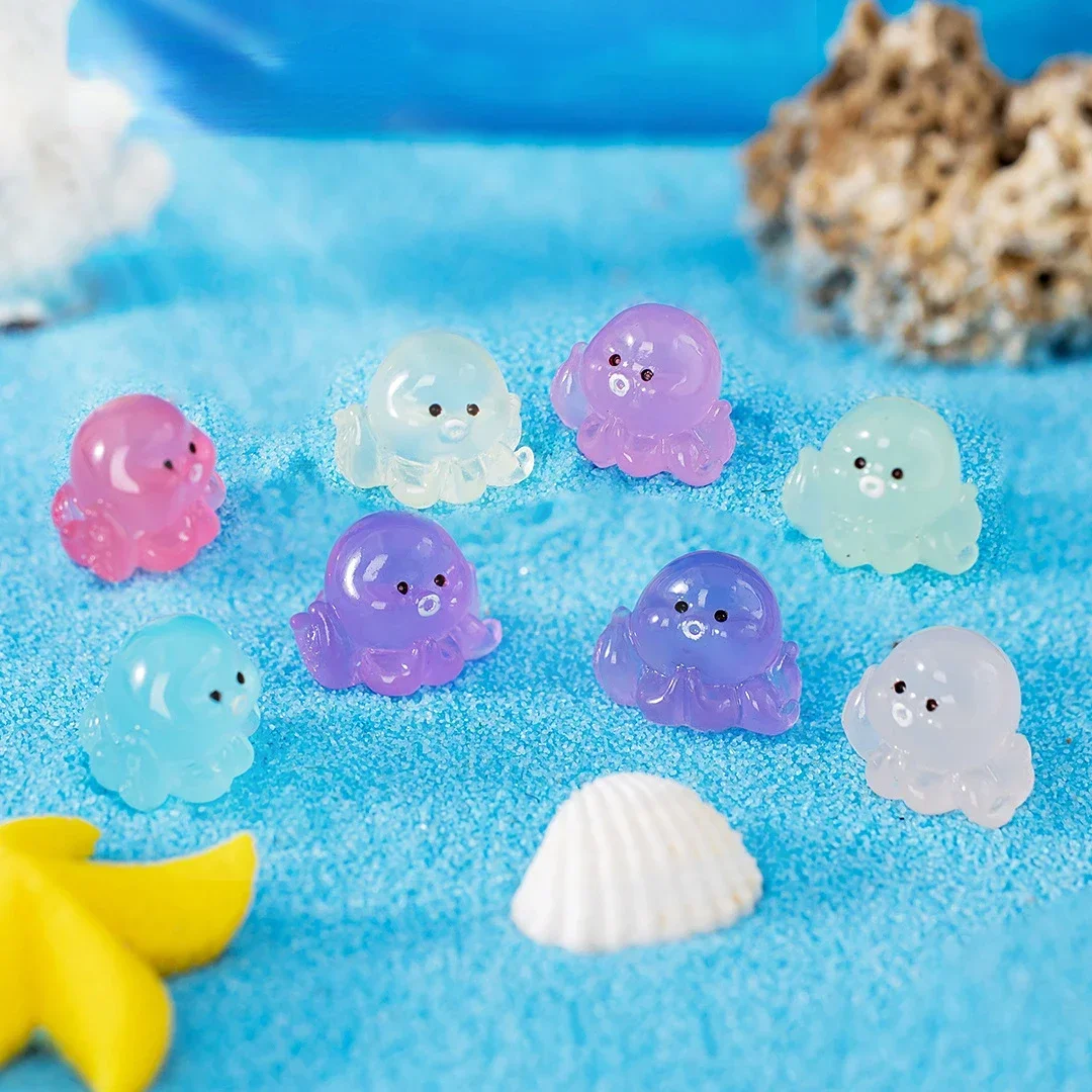 50 個ミニタコ発光飾りミニチュアフィギュア小さなタコマイクロ妖精の庭の風景 DIY 妖精の庭の家の装飾