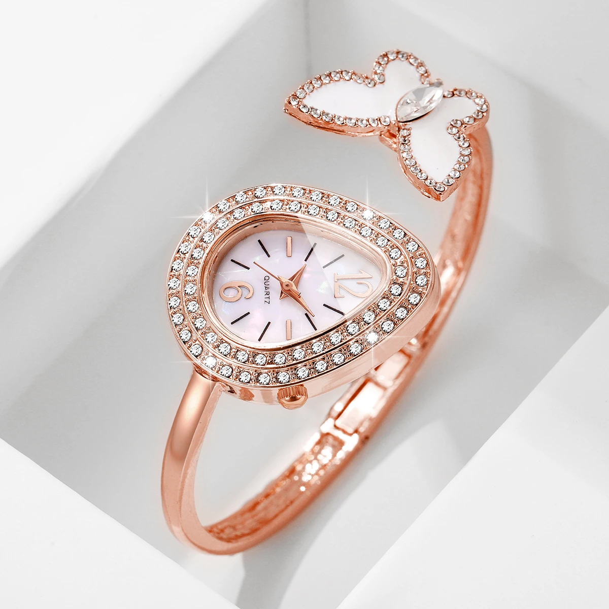 Fashion Rhinestone Women Quartz Watch Butterfly Bracelet Bangle Ladies Dress Wristwatches Clock Relogio Feminino（Without Box）