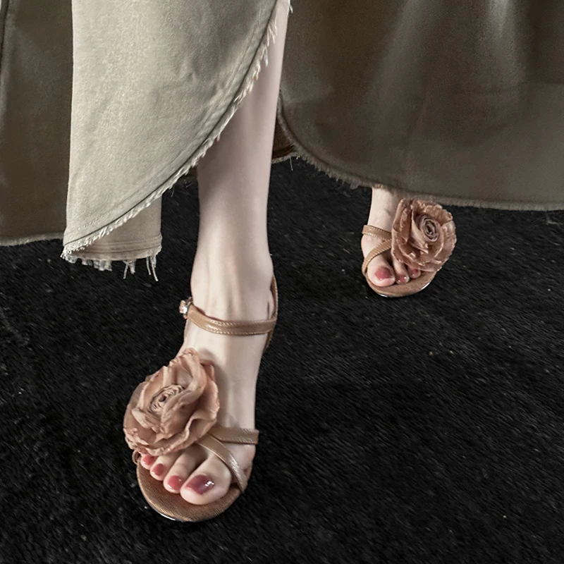 2025 Summer Holiday style flower sheepskin Wedges Sandals Round toe Open toe High-heeled word-cingulate Sandals