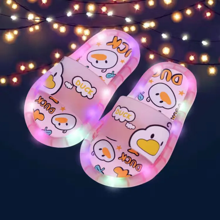 Children's Slippers in Summer with Flashing Lights, Cute Duckling Baby Cartoon Indoor and Outdoor Home Sandals