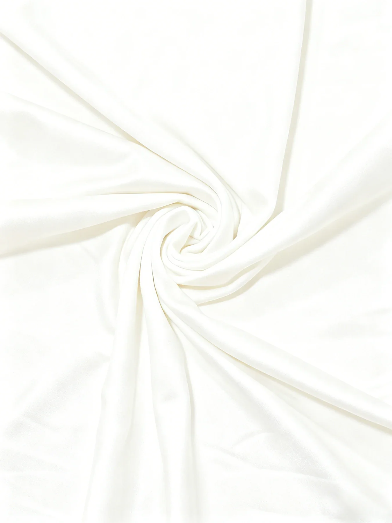 Questa splendida polo da donna slim fit autunno/inverno con maniche lunghe sia semplice ed elegante, solo ciò che hai bisogno.