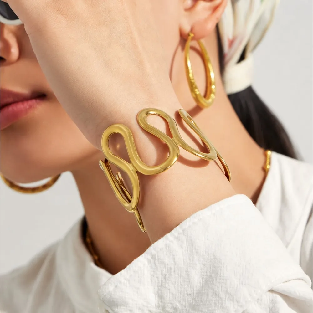 Wavy Cuff Bracelets Wave Line Serpent Bangle Stainless Steel Bracelet 18K Gold Plated Open Bangles Statement Jewelry for Women