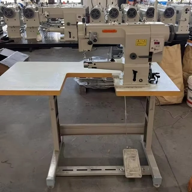 Single Needle Cylinder Composite Feeding Column Bed Leather Duffel Bag Heavy Material Sewing Machine