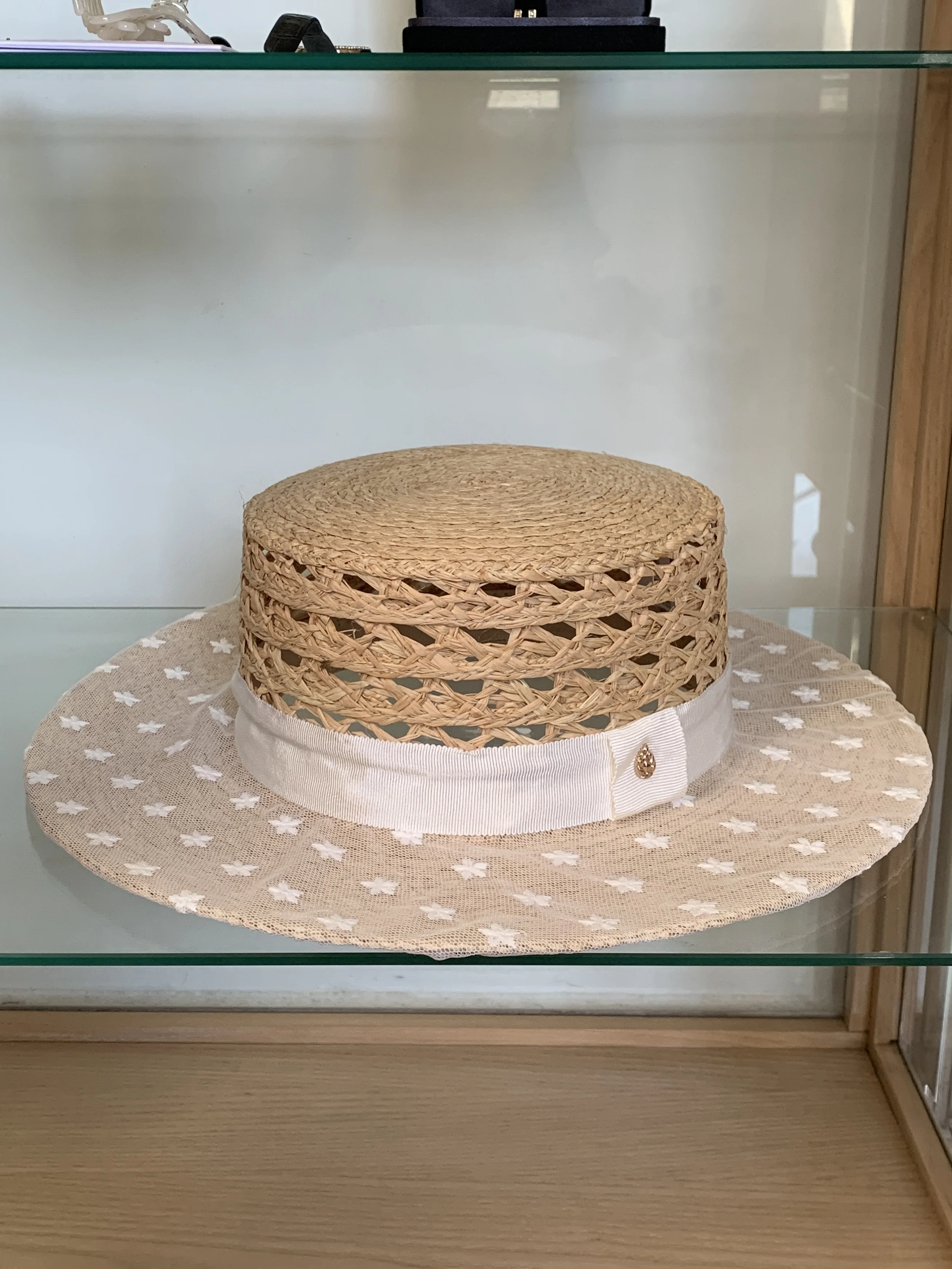 sombrero-de-copa-plana-con-encaje-natural-laffey-estilo-ye-xiaoting-dulce-y-versatil-para-fotografia-diaria-proteccion-so