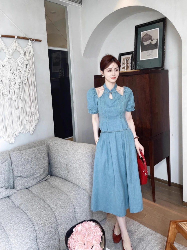 

Light mature style denim two-piece set women's summer new hollow out design sense short sleeved top+high waisted half skirt