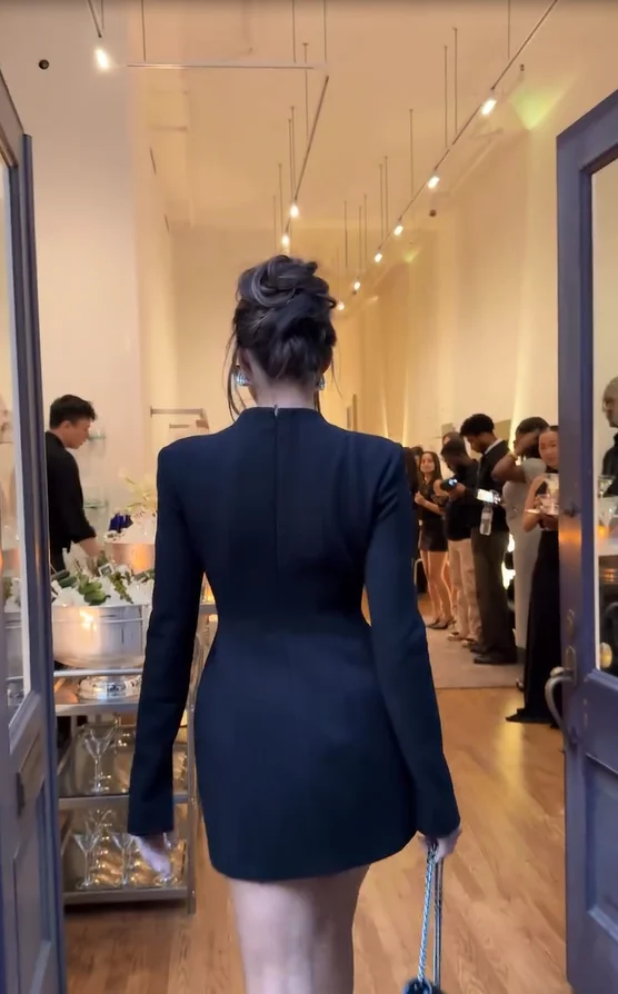 Minigonna corta sexy scavata Moda donna Manica lunga tinta unita Girocollo Gonne corte aderenti Lady 2025 High Street Wear