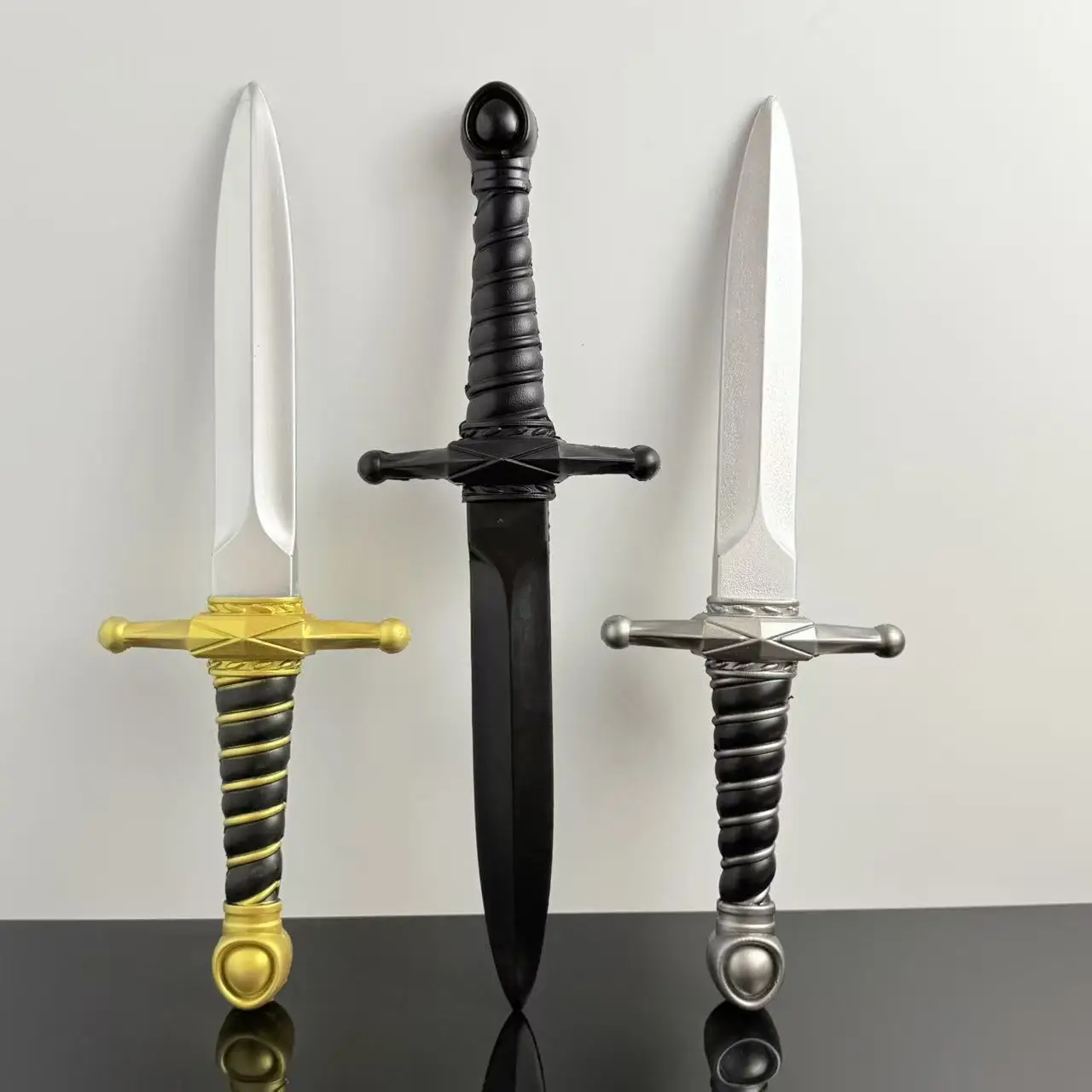 3가지 스타일 PU 나이프 코스프레 소품 서양식 짧은 폼 소드 수집용 게임 주변기기 야외 훈련용 나이프 안전 PU 소드 장난감