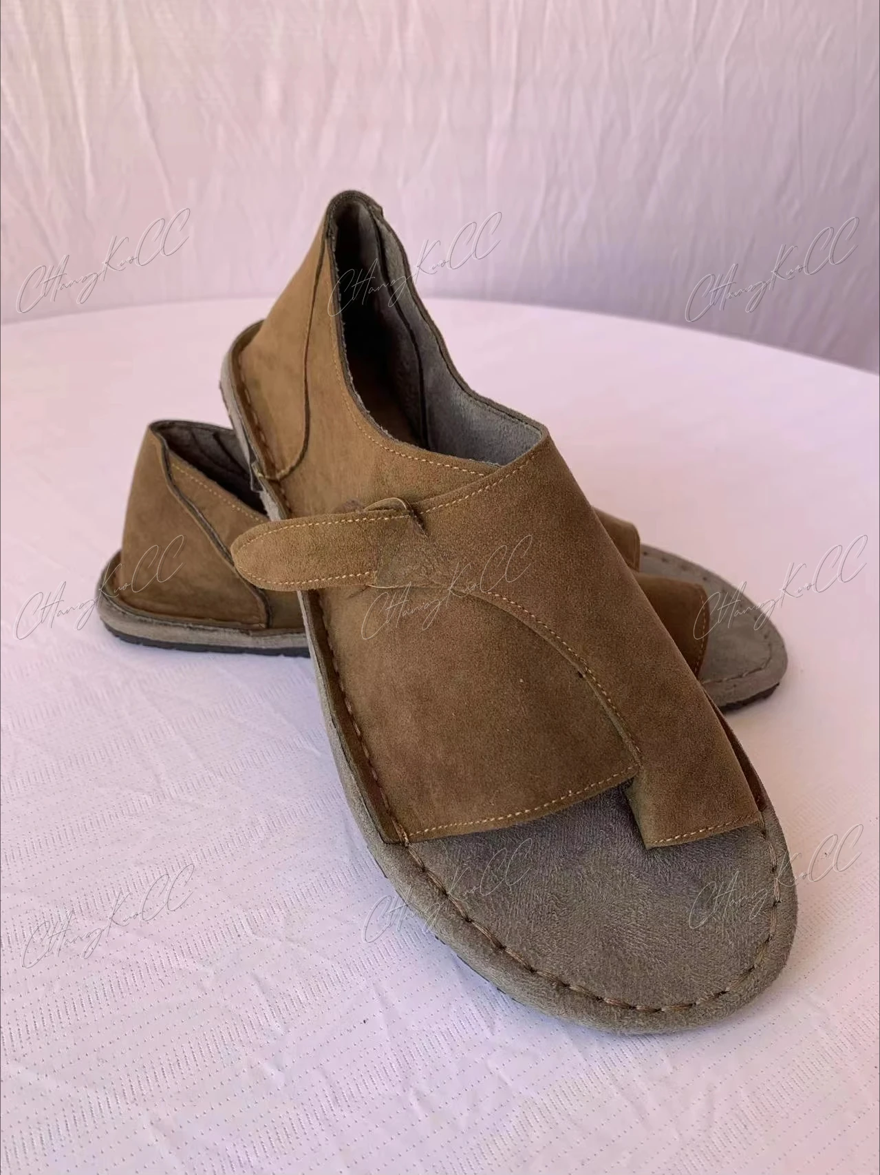 Medieval feminino masculino moda estilo britânico gótico retro sapatos de couro do plutônio cavaleiro ao ar livre chinelo plano sandálias festa carnaval
