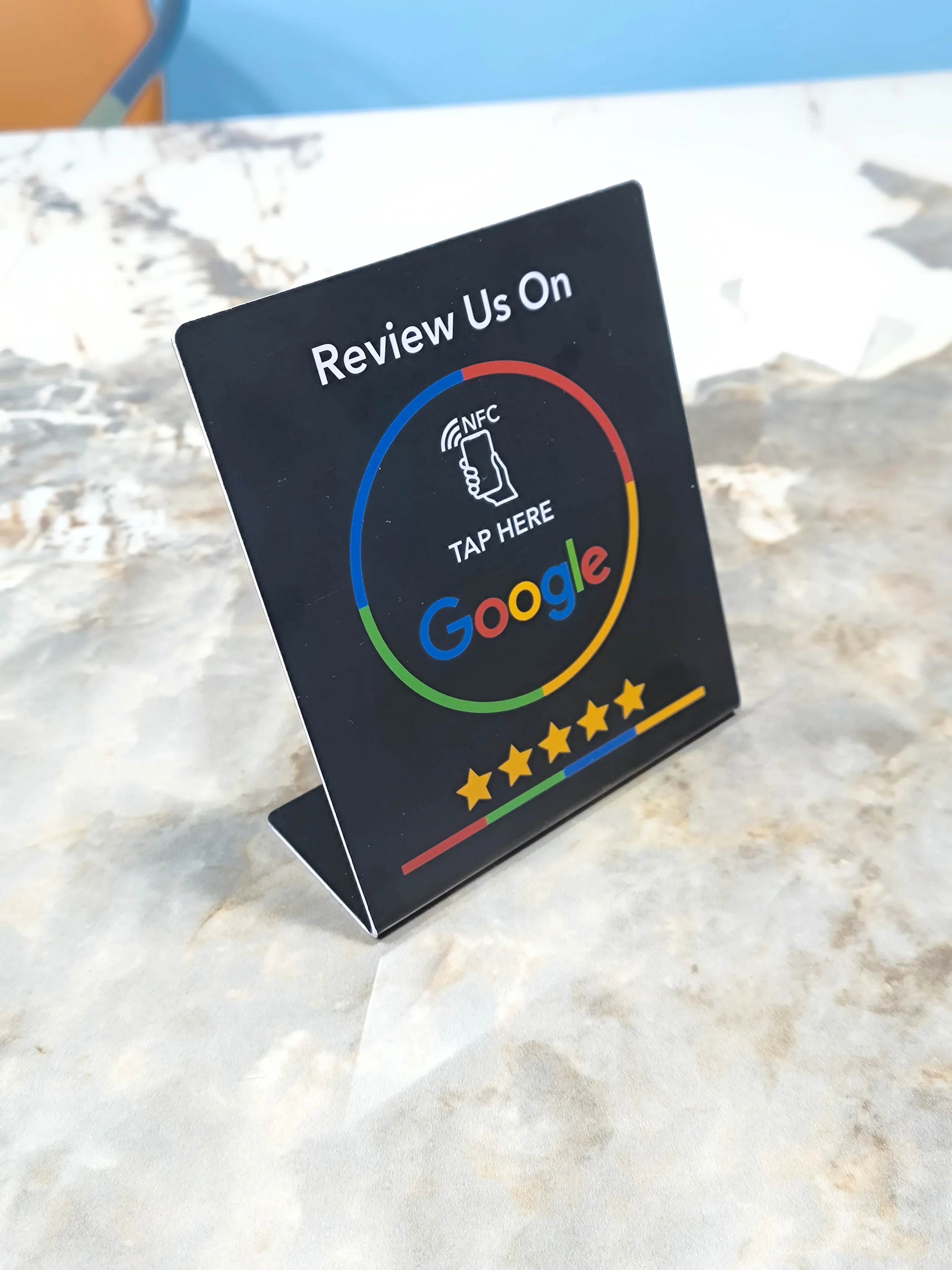 13,56 MHz programmierbare Google Review Card NFC-Stationstisch NFC Google Reviews Display Biegekarte stehende Markenhalterung