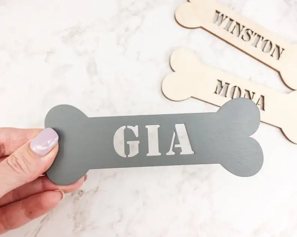 Personalized Dog Name Sign,Wood Dog Name Plate,Dog Name Plaque,Costom Dog Bone shape sign，Custom Pet Sign Dog Lover Gift