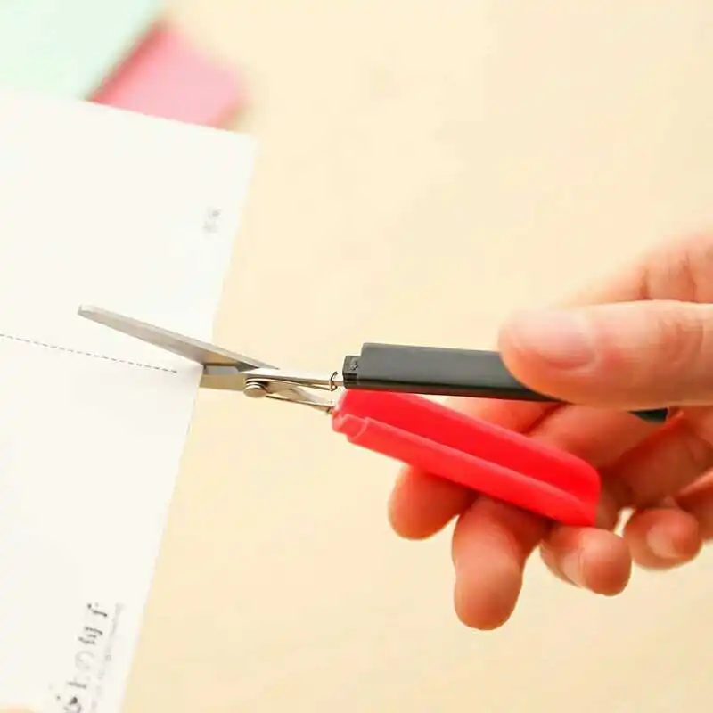 Imagem -05 - Portable Paper-cutting Pocket Scissors Folding Safety Scissors Pen Shape