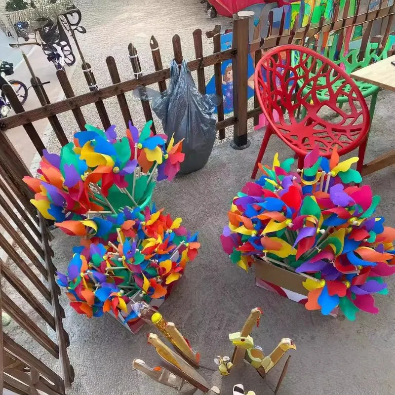 Pólo de madeira colorido moinho de vento atacado brinquedo das crianças jardim de infância área cênica decoração ao ar livre 32cm jardim moinho de vento catavento